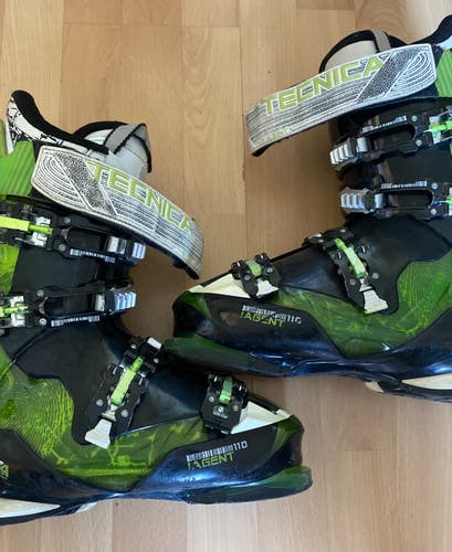 Mondo 27 & 27.5 Men's Tecnica Agent 110 Ski Boots (Used)