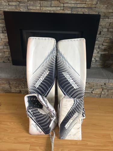 35" 2024 Bauer Hyperlite 2 Regular Goalie Full Set Pro Stock (Used)