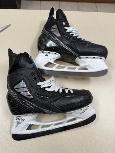 Granlund True Hockey Skates Regular Width Pro Stock 10 (Used)