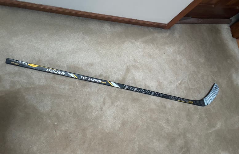 Senior Bauer TotalOne NXG Right Handed Hockey Stick P88 102 Flex (Used)