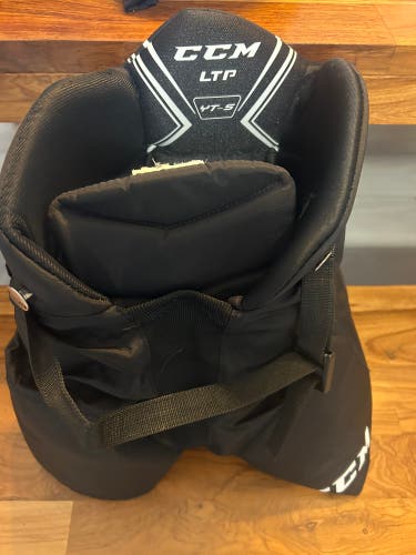 Youth Small CCM LTP Hockey Pants (Used)