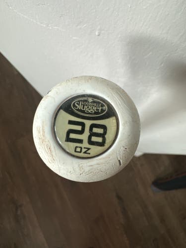 Louisville Slugger Genesis Bat 28 oz 34" (Used)
