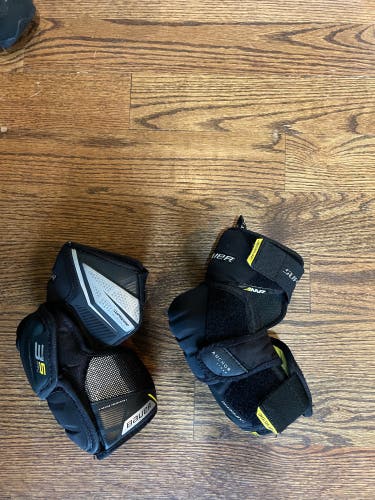 Junior Medium Bauer Supreme 3S Pro Elbow Pads (Used)