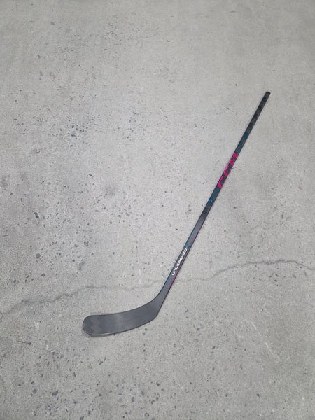 New Junior CCM Ribcor Unleashed Pro Right Handed Hockey Stick P29 50 Flex