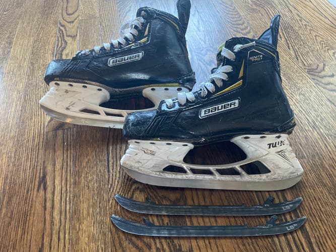Bauer Supreme Ignite Pro+ Hockey Skates Regular Width size 8.5
