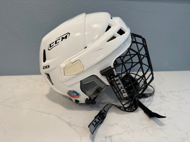 Large CCM Vector V08 Helmet White