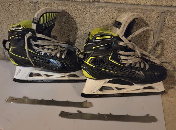 Bauer GSX Hockey Goalie Skates Regular Width Size 6 (Used)