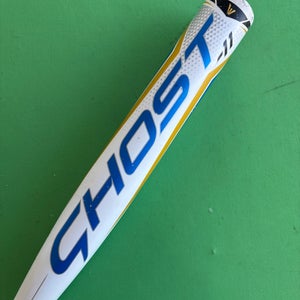 White 2022 Easton Ghost Alloy Bat (-11) 20 oz 31"