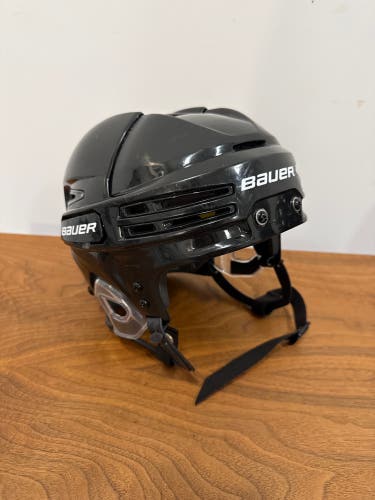 Small Bauer Re-Akt 75 Helmet (Used)