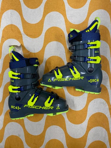 Mondo 25.5 Kid's Fischer RC4 Ski Boots (Used)