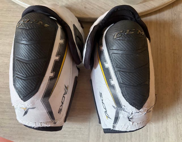 CCM Super Tacks Elbow Pads Pro Stock Senior Medium