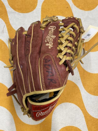 Rawlings Sandlot RH Baseball Glove 11.75" (Used)