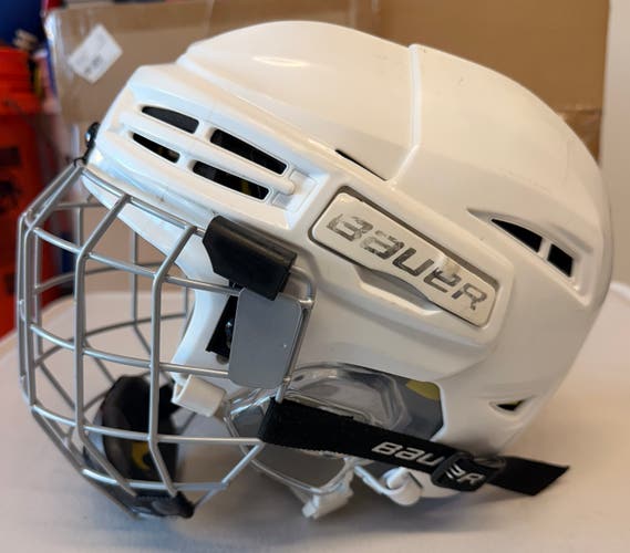 Youth Bauer Re-Akt 100 Helmet (Used)