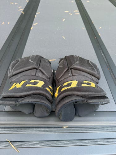 CCM Gloves 14" Pro Stock (Used)