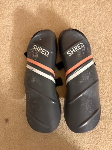Excellent condition medium shred shinguards used