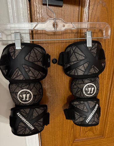 Medium Adult Warrior Adrenaline X2 Arm Pads (Used)
