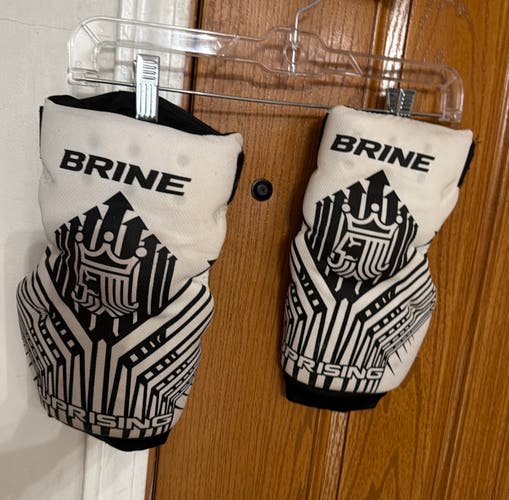 Large Adult Brine Uprising Arm Pads (Used)