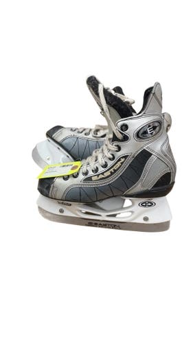 Easton Z-D Hockey Skates - Size 3