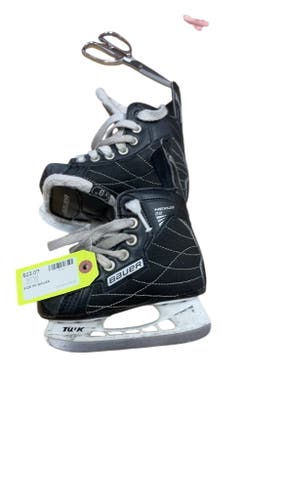 Bauer Nexus 22 Hockey Skates - Size 9C