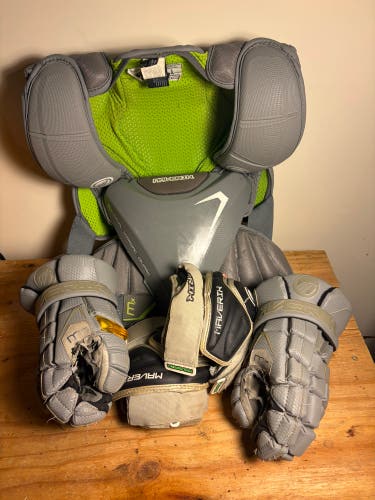 Large Adult Maverik MX Shoulder Pads (Used, Great Condition)