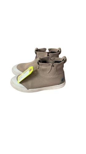 Vessi Beige Sneakers Size 3