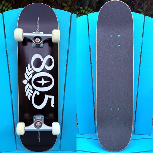 805 x Mini Logo Complete Skateboard 8.25” - Forged Hollow Independent 144 Trucks