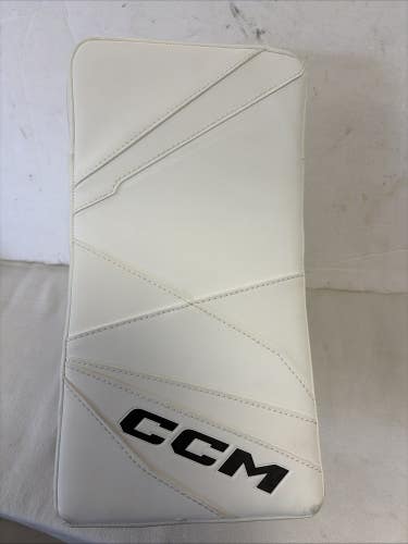 Junior CCM AXS 2.5 Ice Hockey Goalie Blocker