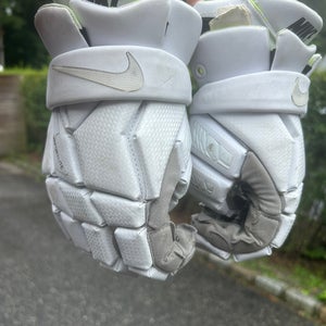 Nike Vapor Elite Lacrosse Gloves (Used)