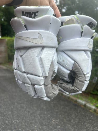 Nike Vapor Elite Lacrosse Gloves (Used)