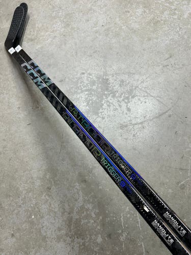 2 PACK 95 Flex P28M Senior CCM RibCor Trigger 9 Pro Right Hand Hockey Stick Pro Stock (New)