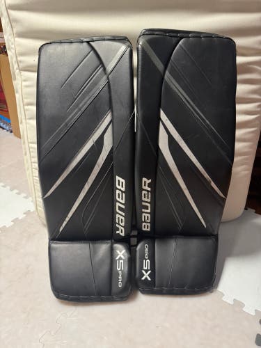 30" Bauer Vapor X5 Pro Goalie Leg Pads (Used)