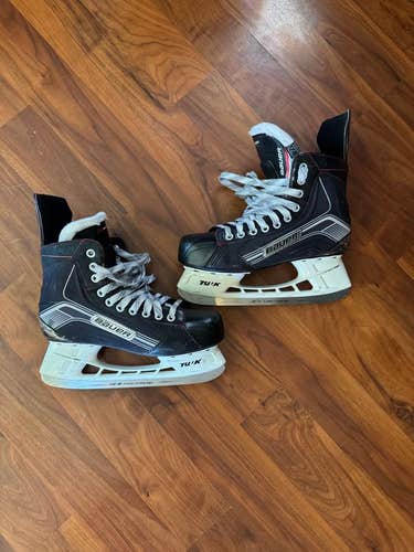 Bauer Vapor X400 Hockey Skates Regular Width 7.5 (Used)