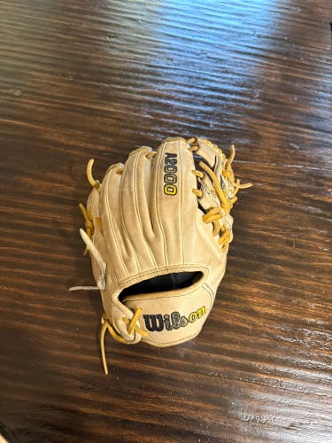 2023 Wilson A2000 RH Infield Baseball Glove 11.5" (Used)