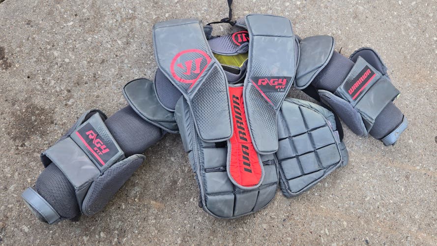 Intermediate Large/Extra Large Warrior Ritual G4 Goalie Chest Protector (Used)