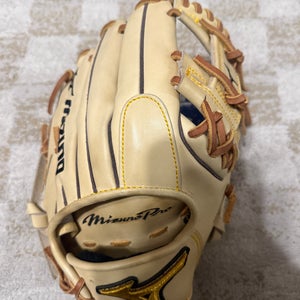 Mizuno Pro GMP2-400s 11.5 inch baseball glove RHT