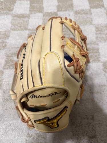 Mizuno Pro GMP2-400s 11.5 inch baseball glove RHT