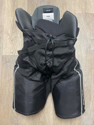 Pro Stock Medium Bauer Nexus Lite LA KINGS Pants