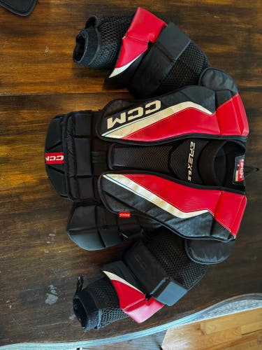 Large/Extra Large CCM Extreme Flex E6.5 Goalie Chest Protector (Used)