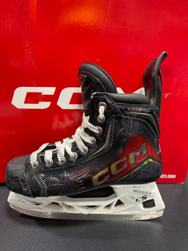 CCM JetSpeed FT8 Pro Size 3.5 Regular Width Skates (Used)