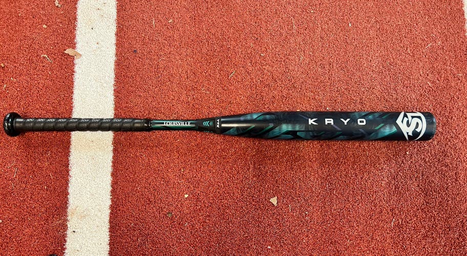 2025 Louisville Slugger Kryo 32"/21 oz (-11) Fastpitch Softball Bat - Fresh Grip Wrap, No Cracks