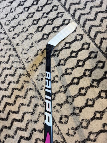 Junior Bauer Supreme Fuse Right Handed Hockey Stick P28 30 Flex Splatter Edition (Used)