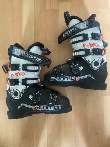 Mondo 24 & 24.5 Kid's Salomon X Max Ski Boots (Used)