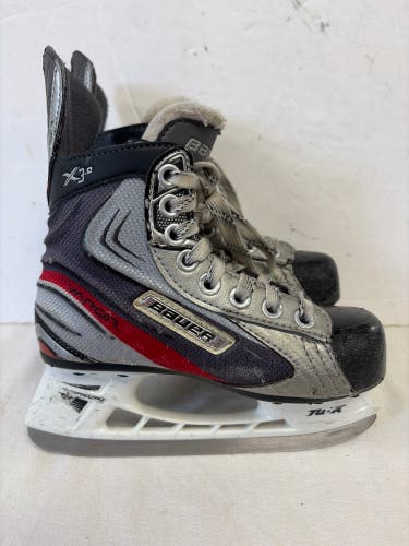 Silver Bauer Vapor X3.0 Hockey Skates Regular Width 13 (Used)