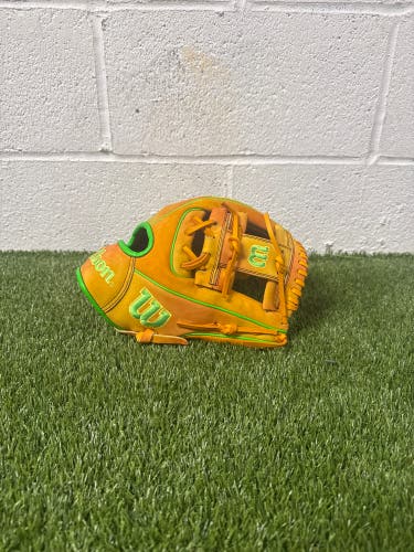 Wilson A2000 1786 peach 11.5 NWT