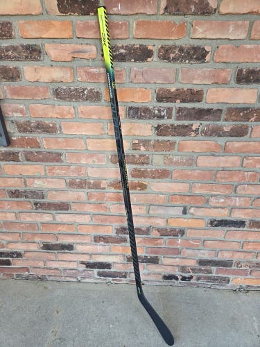 Senior Warrior Alpha DX Left Hand Hockey Stick W03 85 Flex (Used)