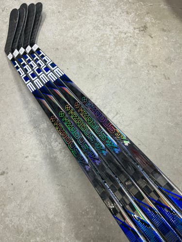 5 Pack P92 90 Flex Senior True Hzrdus 9x4 Right Hand Hockey Stick Pro Stock (New)