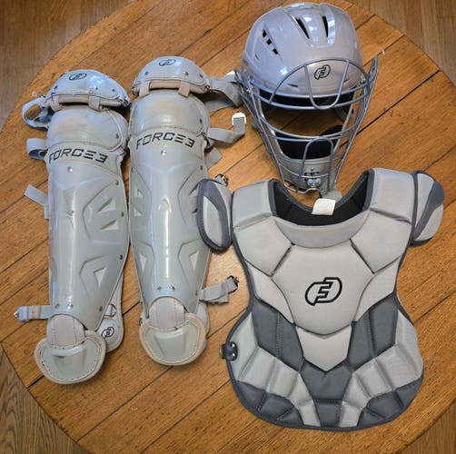 Force3 Catcher's Set (Used)