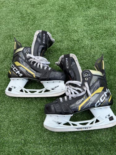CCM Tacks AS-V Pro Hockey Skates | Size 8 Tapered