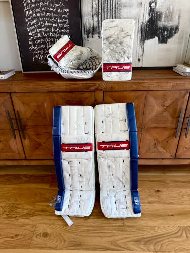 33" 2025 True L87 Regular Goalie Full Set (Used)