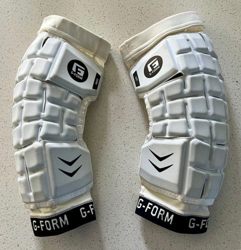 G-Form Unhinged Lacrosse Arm Sleeves (Used) Adult Size Medium